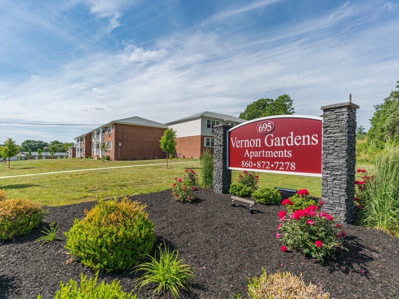 Primary Photo Of 695 Talcottville Rd, Vernon Apartments For Sale