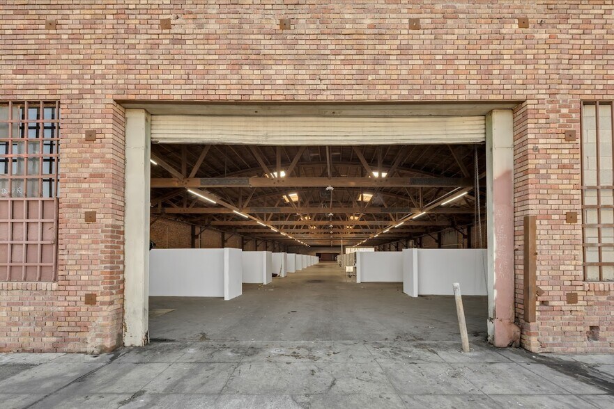 More Photos Of 707 E 7th St, Los Angeles Manufacturing For Lease