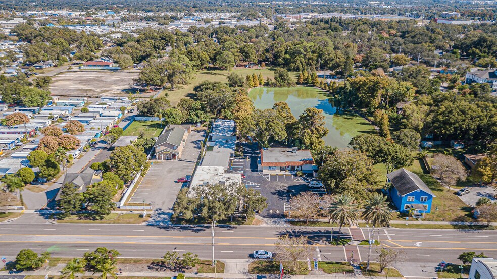 More Photos Of 556-558 Clearwater Largo Rd, Largo Apartments For Lease