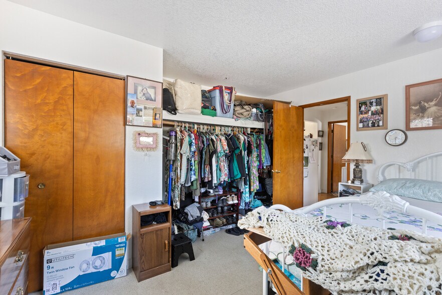 More Photos Of 5565 NE Stephens St, Winchester Auto Repair For Sale