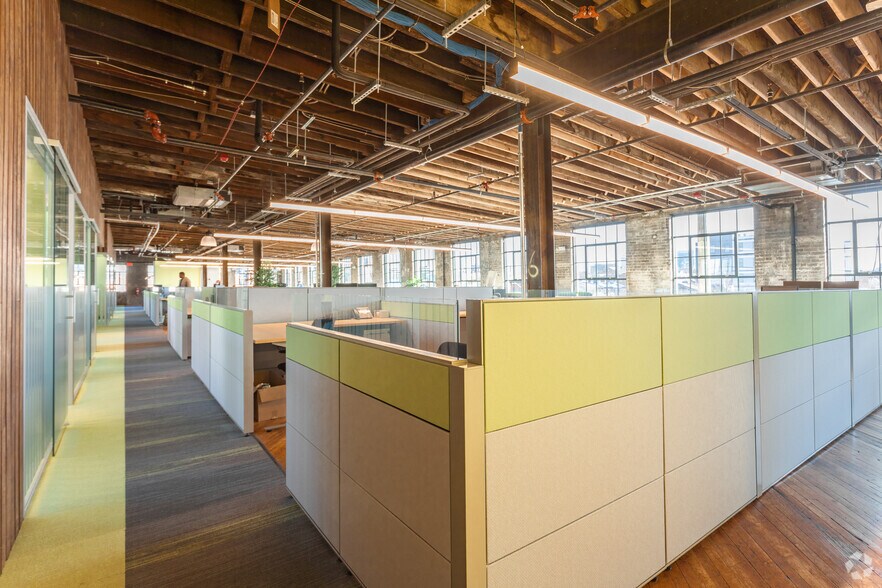 More Photos Of 37 W Cross St, Baltimore Office For Sale