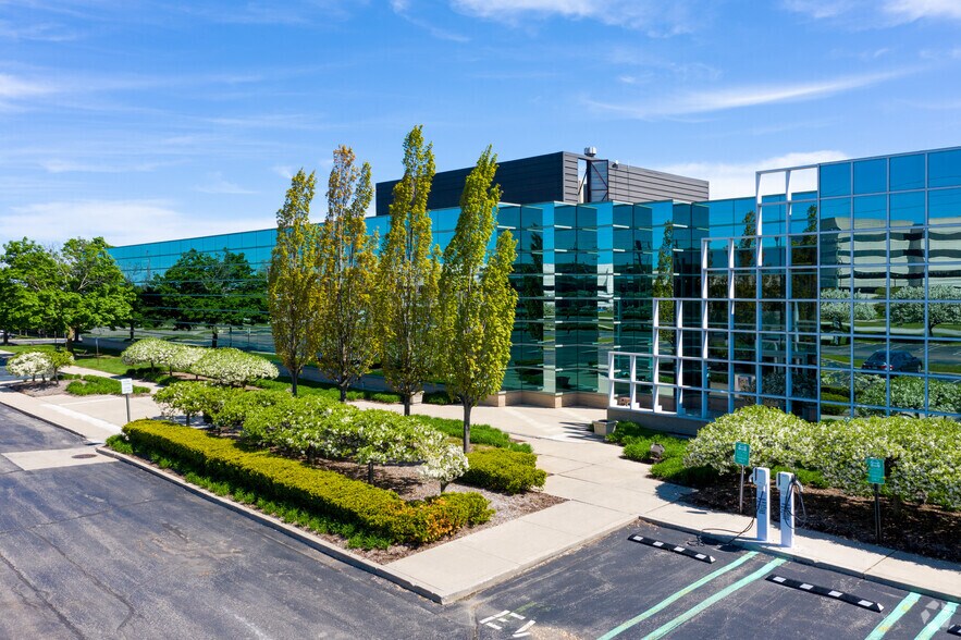 More Photos Of 39209 W 6 Mile Rd, Livonia Office For Lease