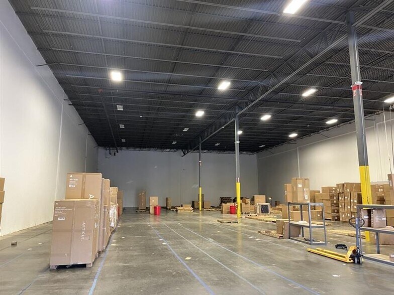 More Photos Of 5901 Long Creek Park Dr, Charlotte Warehouse For Lease