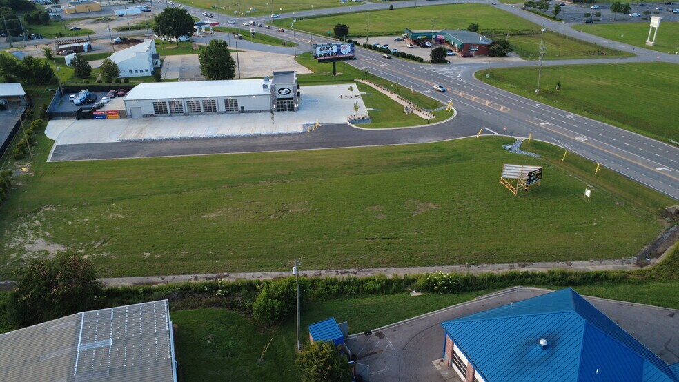More Photos Of 4640 U.S. 31 Hwy, Calera Land For Sale