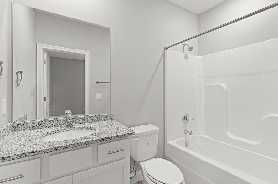 More Photos Of 2146 Prospector Ct, Bowling Green Apartments For Sale