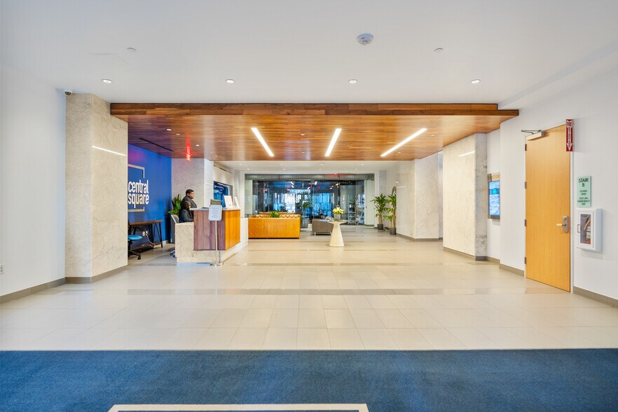 More Photos Of 2100 Travis St, Houston Office Residential For Lease