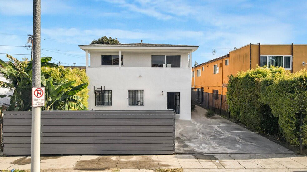 More Photos Of 2806 S Norton Ave, Los Angeles Multifamily For Sale