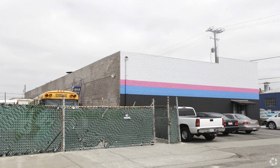 More Photos Of 645 E 11th St, Oakland Auto Repair For Sale