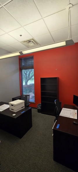 More Photos Of 126 Seven Farms Dr, Daniel Island Office For Sale