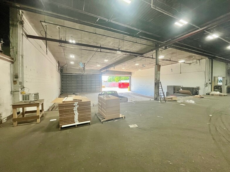 More Photos Of 1659-1700 Calhoun st, Ewing Warehouse For Sale