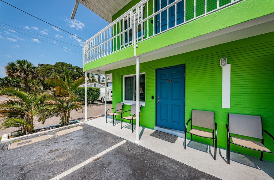 More Photos Of 12100 Gulf Blvd, Treasure Island Hotel For Sale
