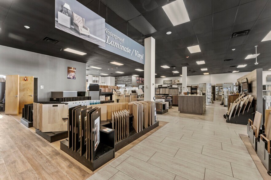 More Photos Of 1166 S Sage Dr, Cedar City Storefront For Sale