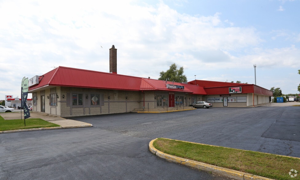 More Photos Of 403-409 Woodlawn Rd W, Guelph Auto Repair For Lease