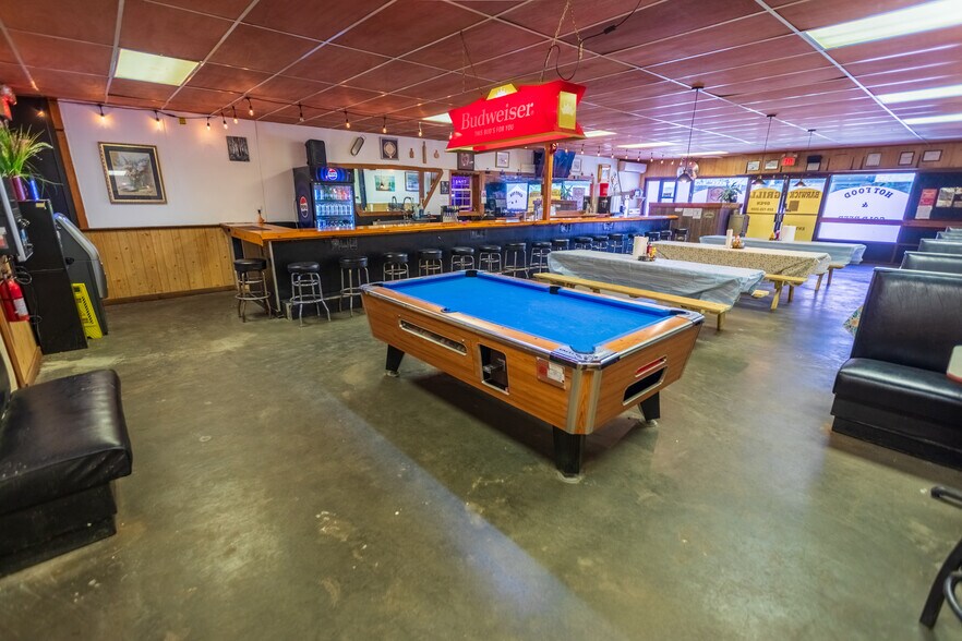 More Photos Of 52 Main St, Barwick Light Manufacturing For Sale