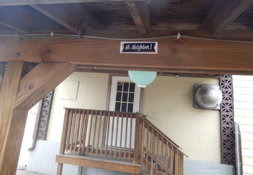 More Photos Of 354 Tiogue Ave, Coventry Restaurant For Sale