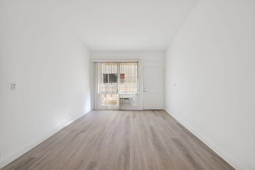 More Photos Of 333 S Rexford Dr, Beverly Hills Apartments For Sale