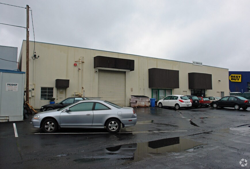 Primary Photo Of 654 Irwin St, San Rafael Service For Lease
