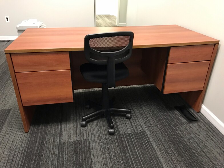 More Photos Of 2 Kings Hwy W, Haddonfield Office For Lease