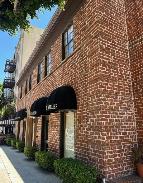 More Photos Of 409 N Camden Dr, Beverly Hills Office For Lease