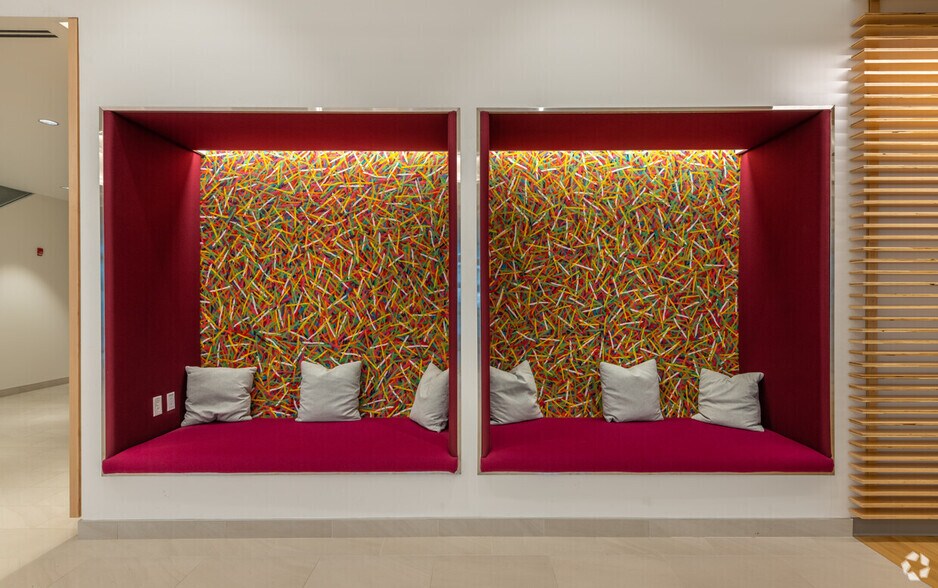 More Photos Of 135 Santilli Hwy, Everett Office For Lease