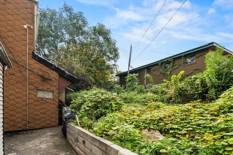 More Photos Of 350 E 193rd St, Bronx Apartments For Sale