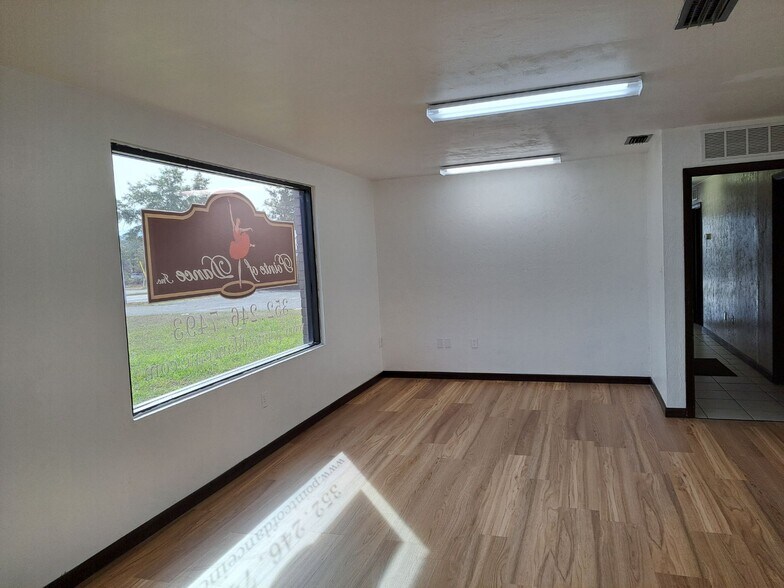 More Photos Of 7378 Sunrise Blvd, Keystone Heights Self Storage For Lease