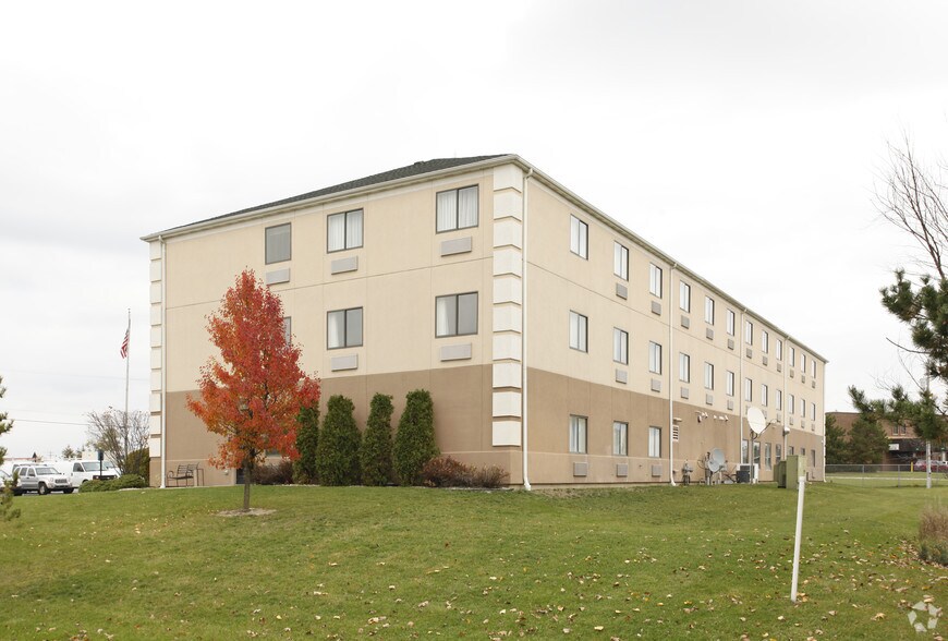More Photos Of 1077 W US 223, Adrian Hotel For Sale