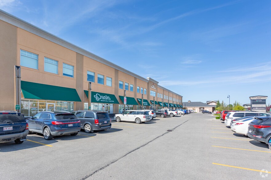 More Photos Of 100 Grand Blvd, Cochrane Medical For Lease