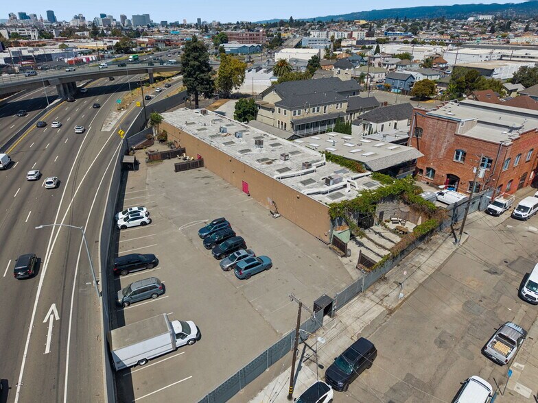 More Photos Of 825-829 27th Ave, Oakland Manufacturing For Sale
