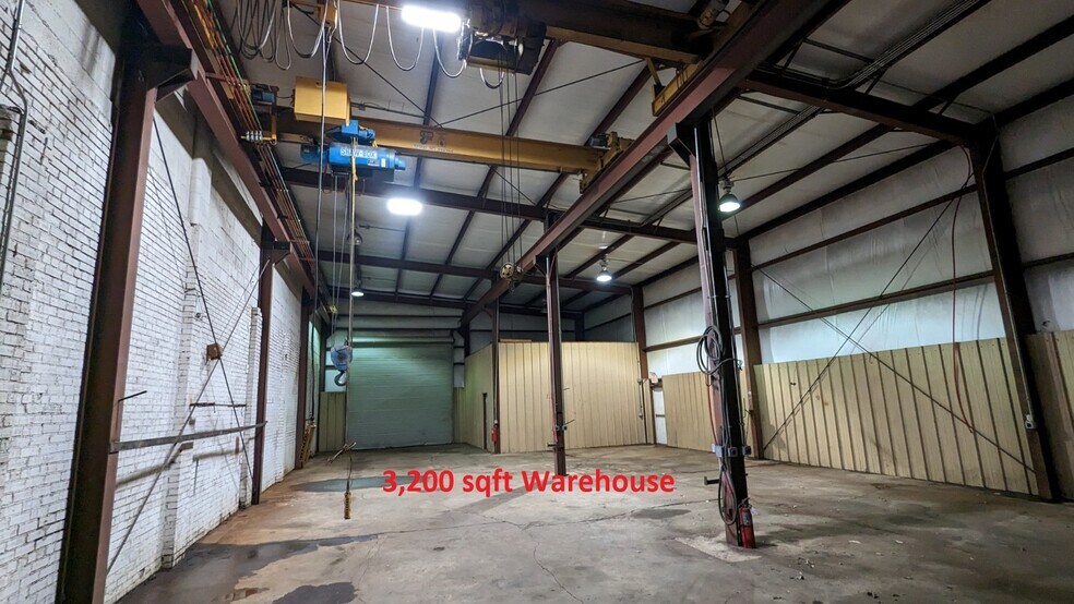 More Photos Of 219 Indiana Ave, Wichita Falls Warehouse For Lease