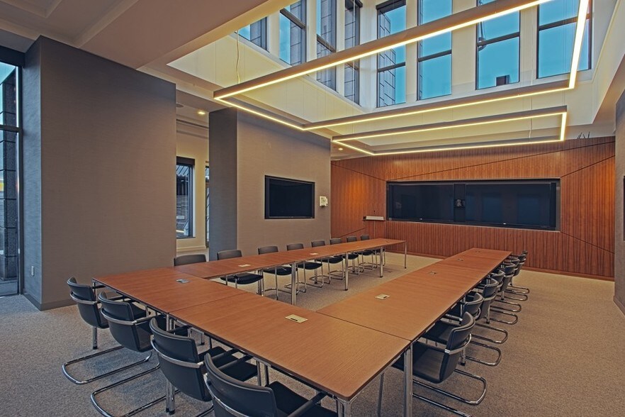 More Photos Of 1301 K St NW, Washington Office For Lease