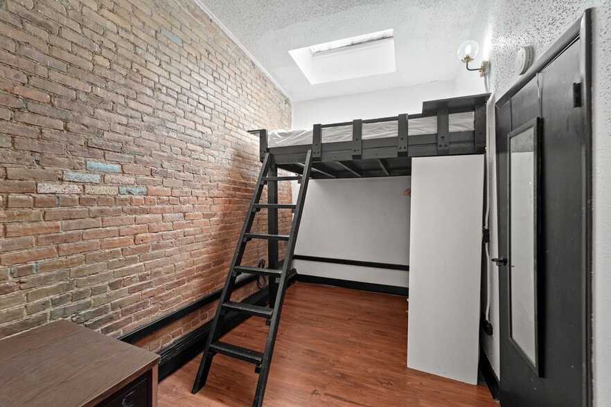 More Photos Of 136 Court St, Binghamton Apartments For Sale