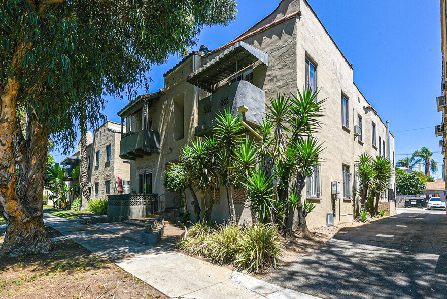 More Photos Of 356 N Orange Grove Ave, Los Angeles Apartments For Sale