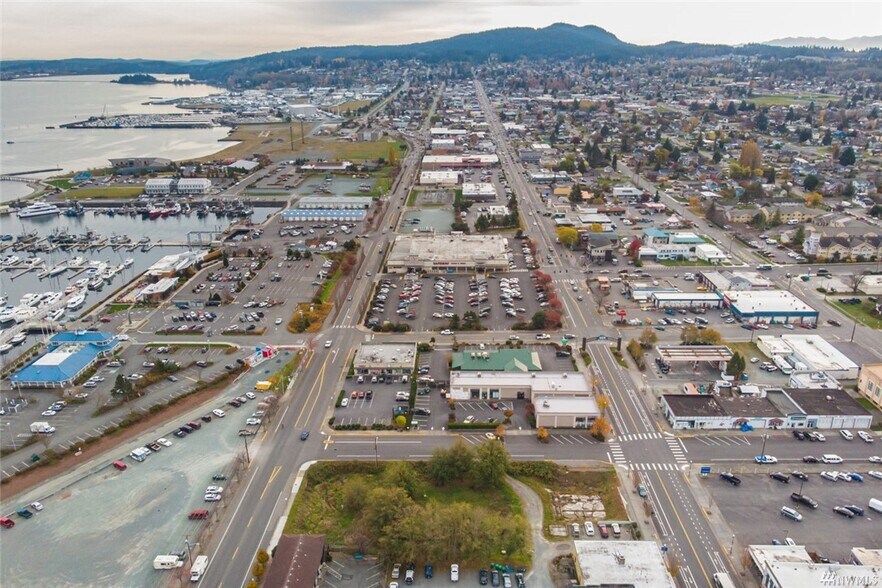 More Photos Of 904 10th St, Anacortes Land For Sale