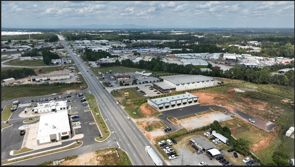 More Photos Of 1985 S Carolina 101, Greer Land For Lease