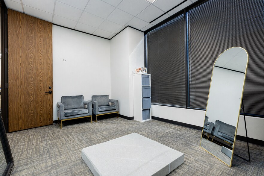 More Photos Of 5373 W Alabama St, Houston Office For Lease