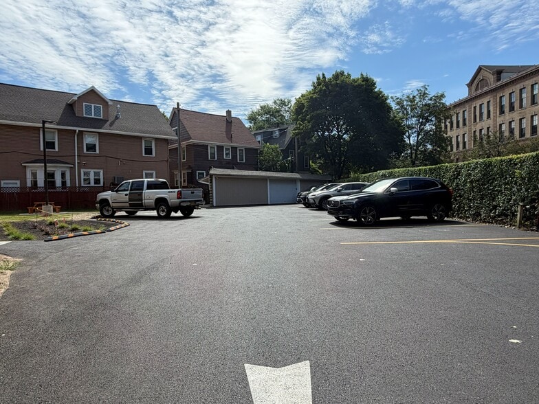 More Photos Of 773 E Main St, Rochester General Retail For Sale