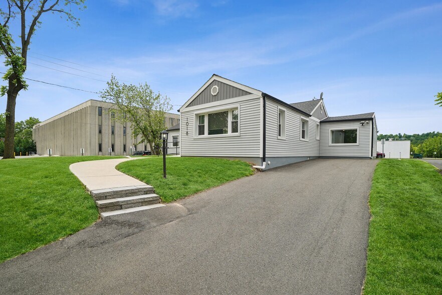 More Photos Of 1018 Mountain Ave, Mountainside Office For Sale