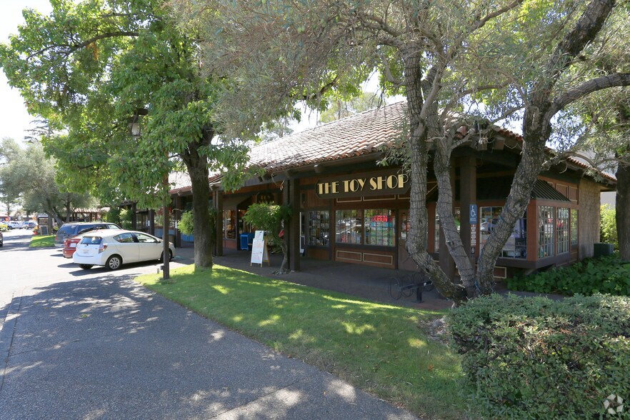 More Photos Of 201 W Napa St, Sonoma General Retail For Lease