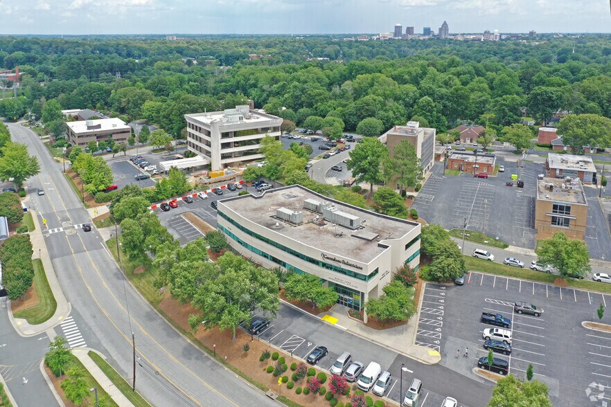 More Photos Of 510 N Elam Ave, Greensboro Medical For Lease