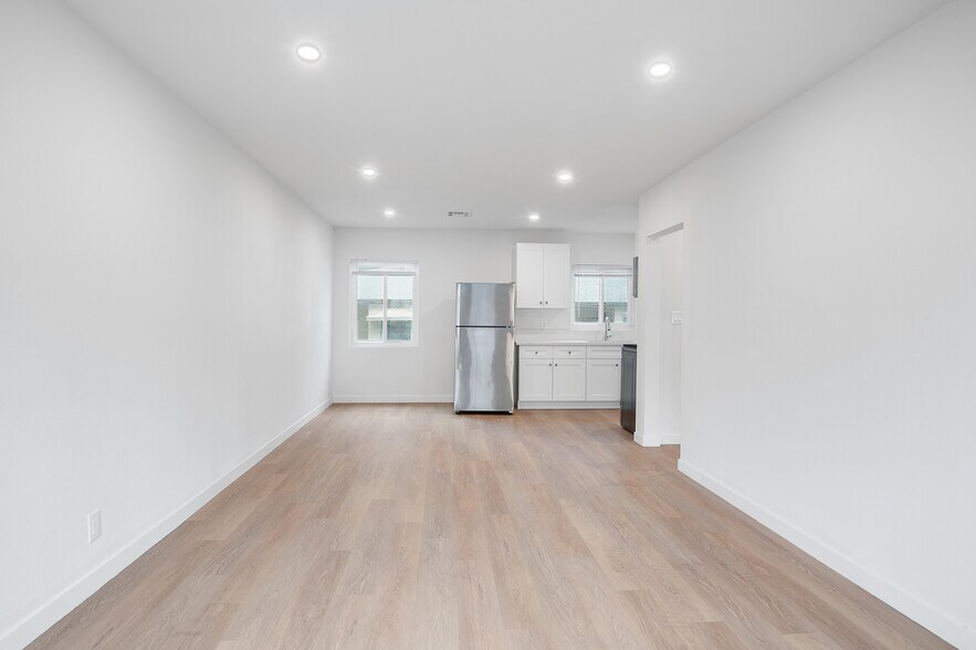 More Photos Of 240-260 E Providencia Ave, Burbank Apartments For Sale