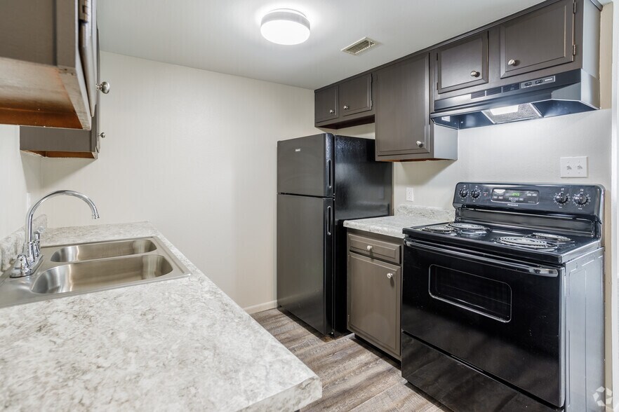 More Photos Of 2822-2846 Eldora Dr, Toledo Apartments For Sale