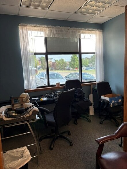 More Photos Of 2518 Superior Dr NW, Rochester Office For Lease