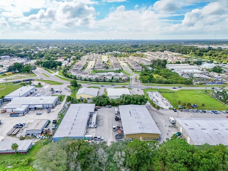 More Photos Of 727 Cattlemen Rd, Sarasota Warehouse For Sale