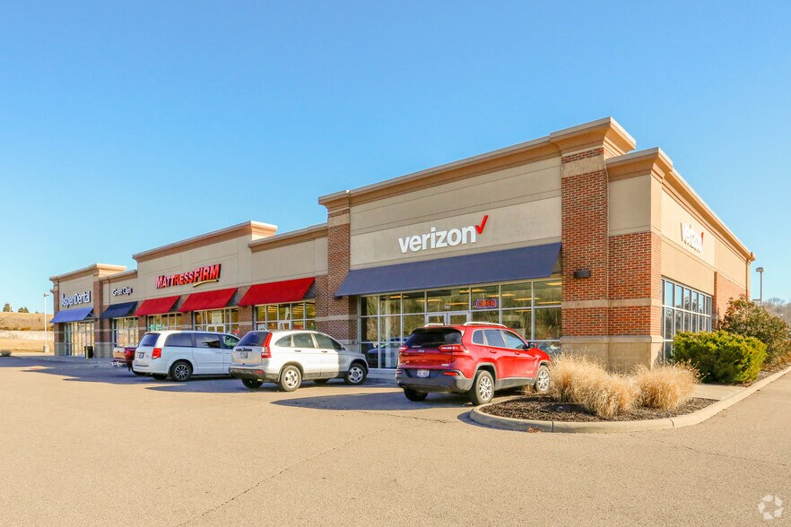 More Photos Of 400 Corwin Nixon Blvd, South Lebanon Unknown For Lease