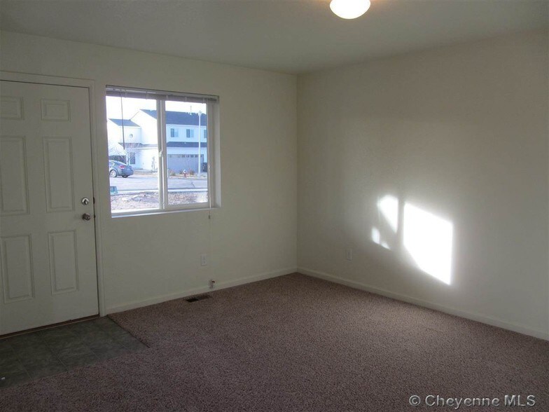 More Photos Of 1922 Harvest Moon Dr, Gillette Apartments For Sale