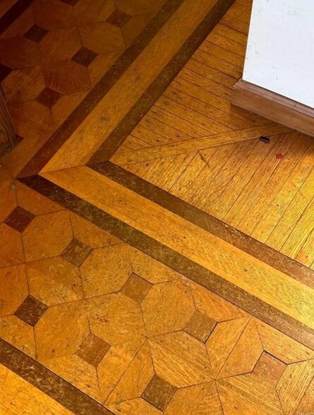 More Photos Of 40 E Genesee St, Auburn Storefront Retail Residential For Lease