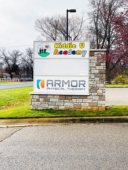 More Photos Of 24466 Red Arrow Highway, Mattawan Medical For Lease