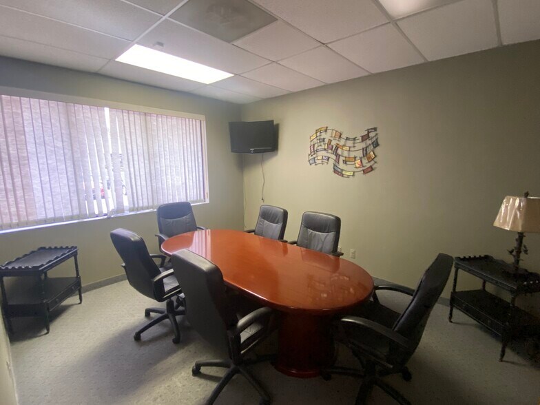 More Photos Of 2248 E Enterprise Pky, Twinsburg Flex For Sale