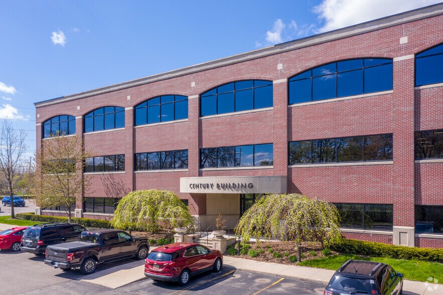 More Photos Of 21500 Haggerty Rd, Northville Office For Sale